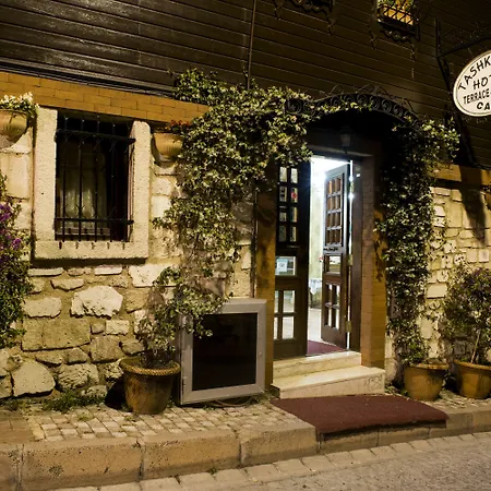 Ξενοδοχείο Tashkonak 3*