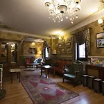 Tashkonak Hotel