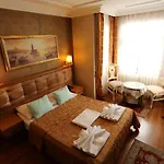 Tashkonak Hotel 3*