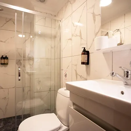 Tashkonak Hotel 3*