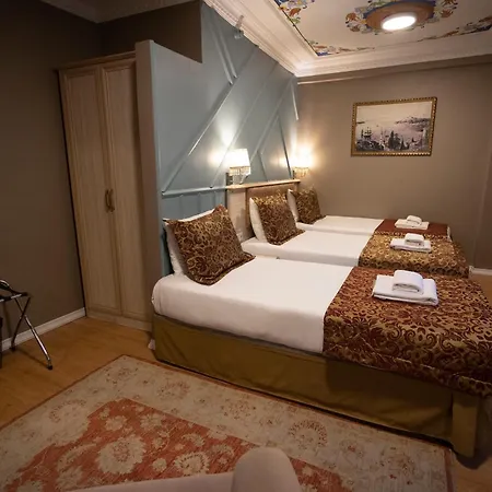 Tashkonak Hotell 3*