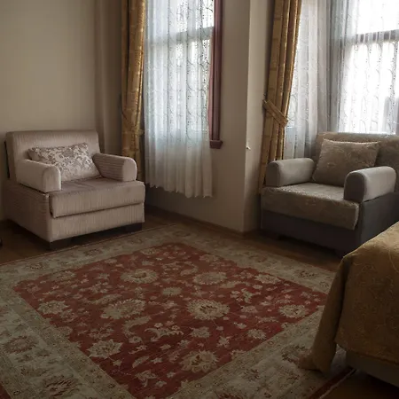 Tashkonak Hotel 3*